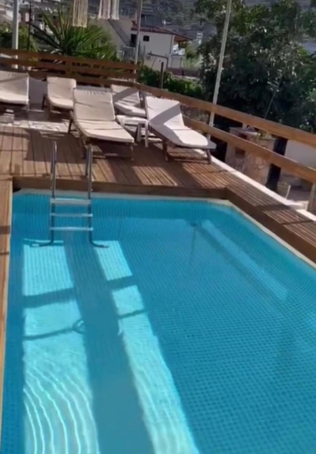 Apartments Sadiku With Sea View ซารานเดอ ภายนอก รูปภาพ