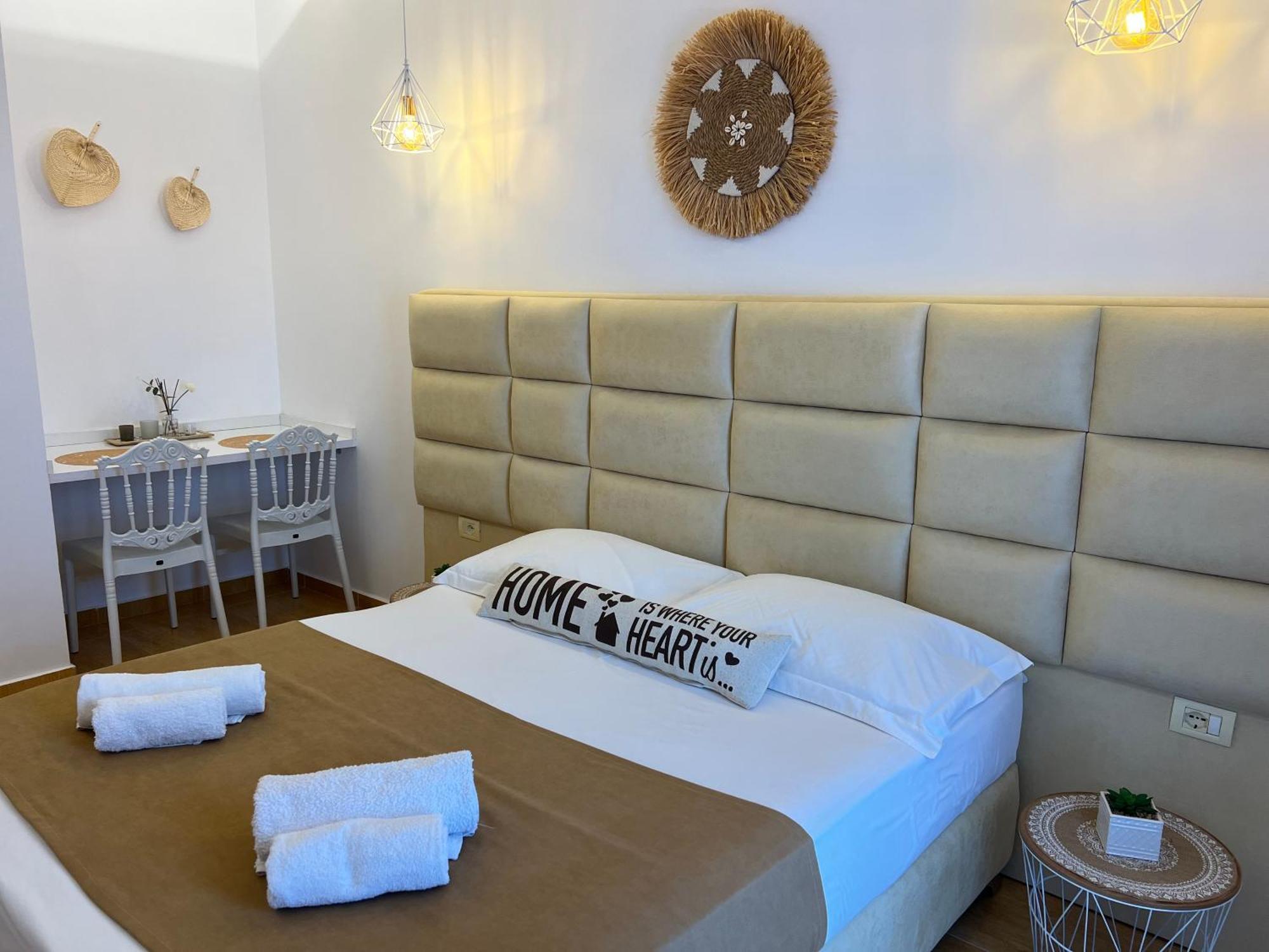 Apartments Sadiku With Sea View ซารานเดอ ภายนอก รูปภาพ
